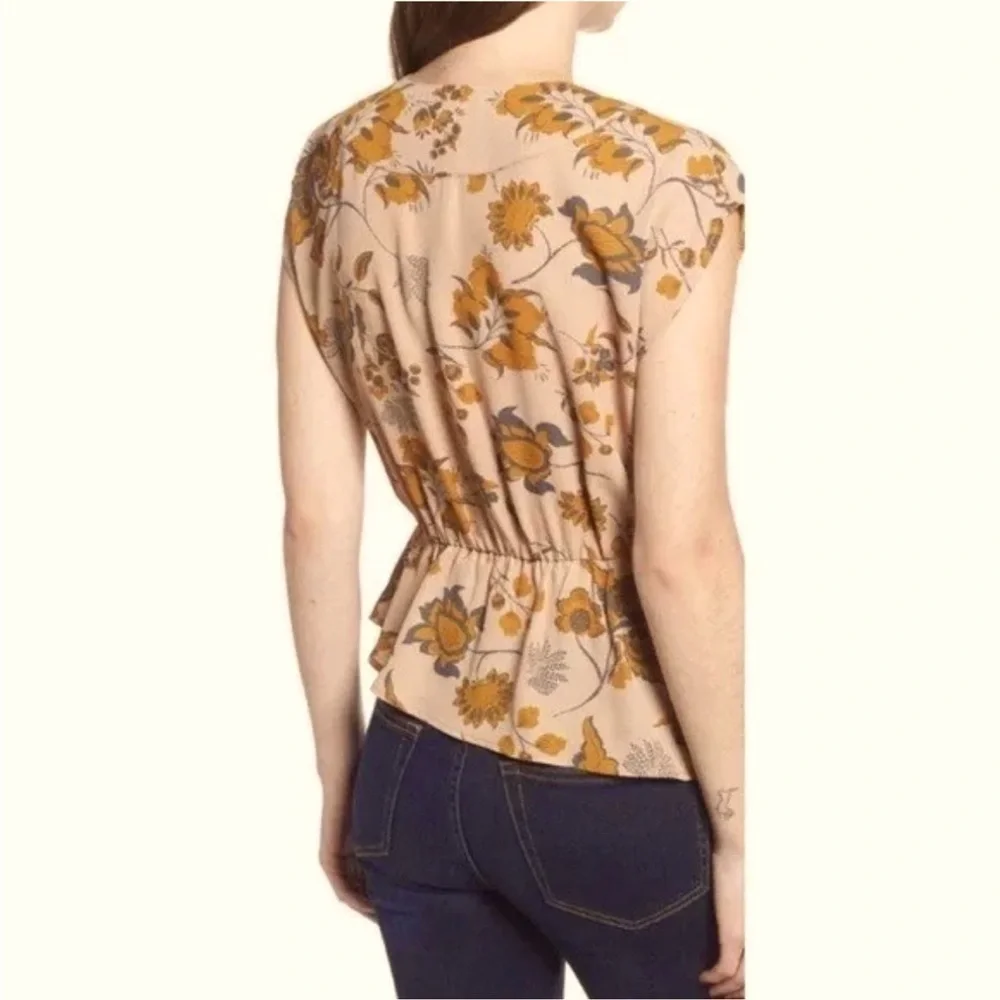 Leith Floral Asymmetrical Top Shortsleeves Blouse Brown elastic Waist Small S - Picture 2 of 11